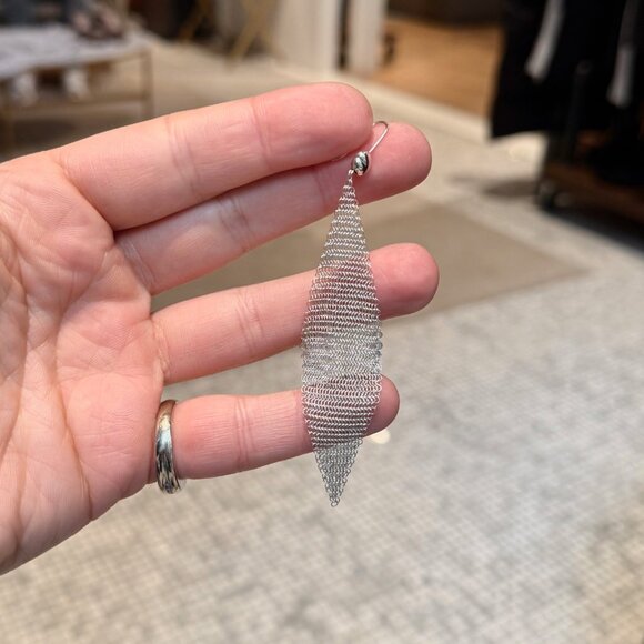 Tiffany & Co X Elsa Peretti Silver Mesh Drop Earrings - Picture 6 of 10